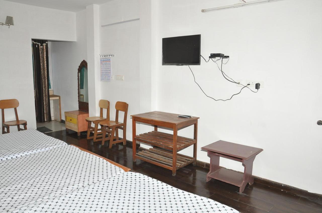 White House Anandagiri Hostel Kodaikanal Exterior photo